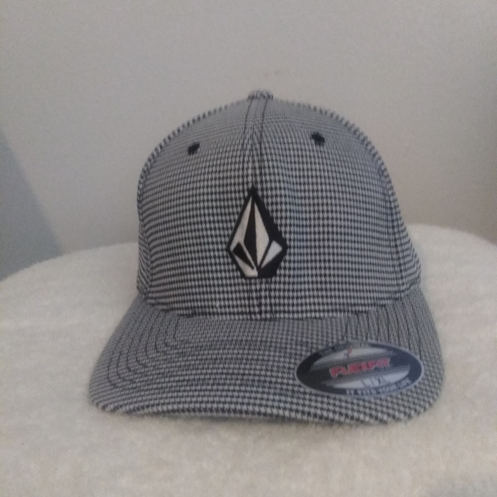 Mens Baseball Hat New Era Black & White Size L/XL